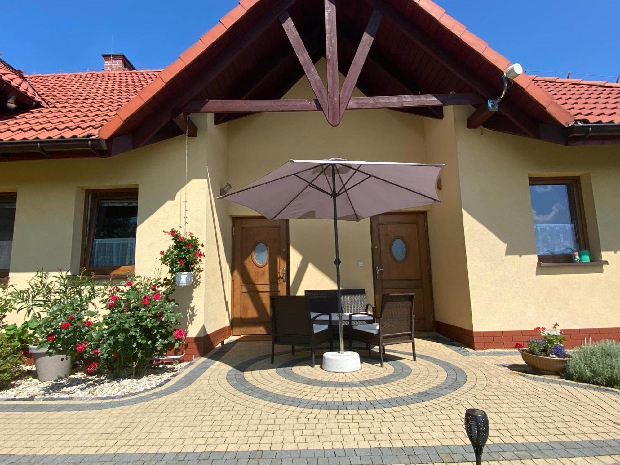 Apartament Zacisze Ustroń Exteriör bild